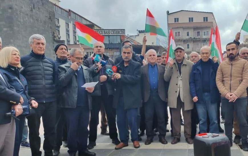Diyarbakır'da Kürt partilerden İran'ın Peşmerge'ye yönelik saldırılarına tepki