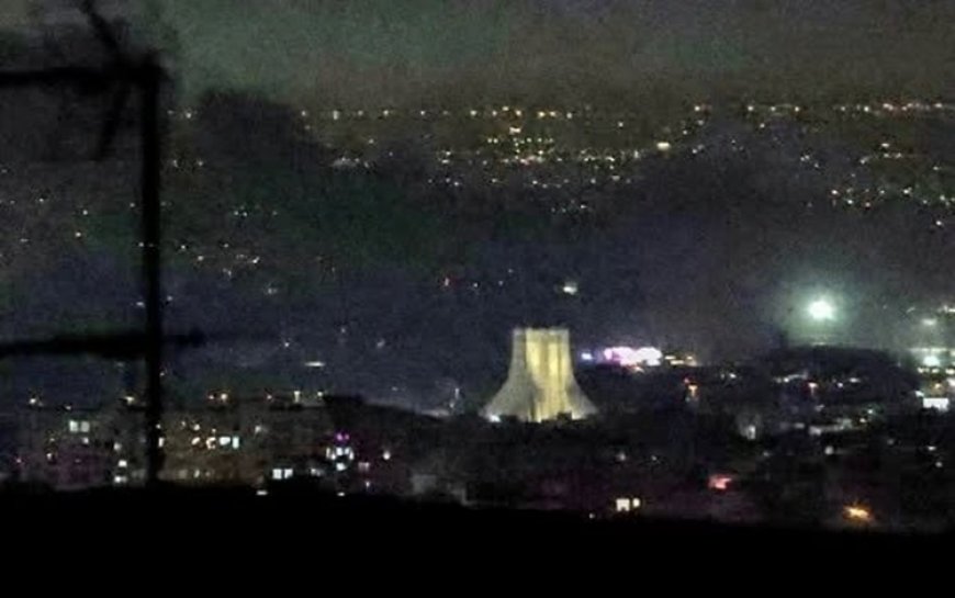 Tahran’da Şiddetli Patlamalar: Elektrik kesintileri yaşanıyor