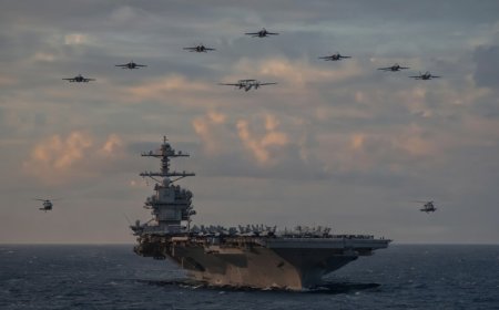 ABD'nin dev uçak gemisi yeniden göreve döndü