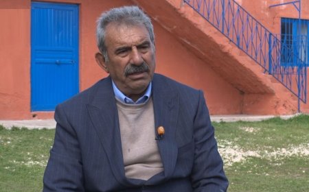 Mehmet Öcalan: DEM’li siyasetçiler sadece üç kelime Kürtçe selam verip ardından başka dile geçiyorlar