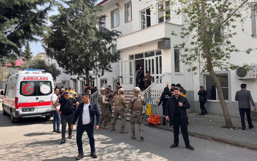 Maraş'ta ortaokulda silahlı saldırı: 9 kişi yaşamını yitirdi