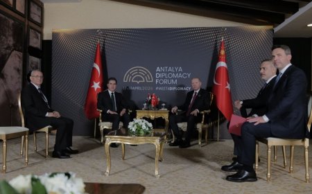 Başkan Neçirvan Barzani ile Cumhurbaşkanı Erdoğan Antalya'da bir araya geldi