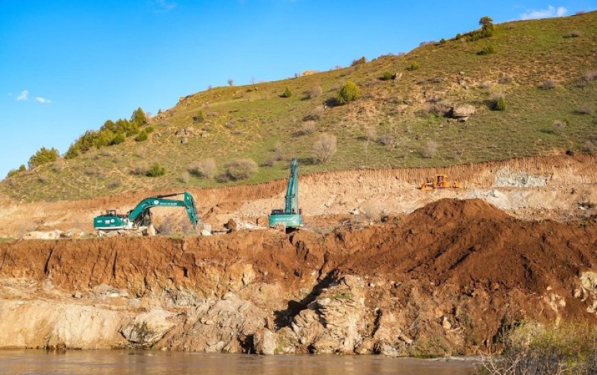 İçişleri Bakan Yardımcısı Ali Çelik: Van–Hakkari yolu en kısa sürede açılacak
