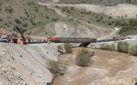 Van-Hakkari yolunda ulaşım yeniden başladı