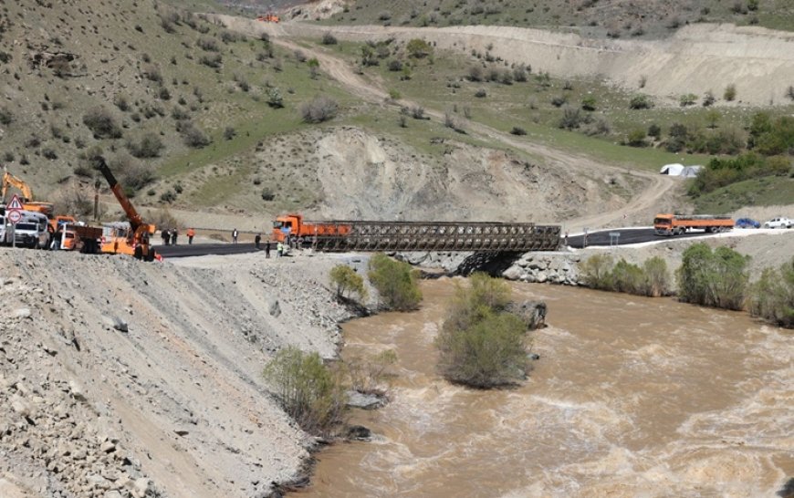 Van-Hakkari yolunda ulaşım yeniden başladı