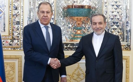 Erakçi, Rus mevkidaşı Lavrov ile bir araya geldi