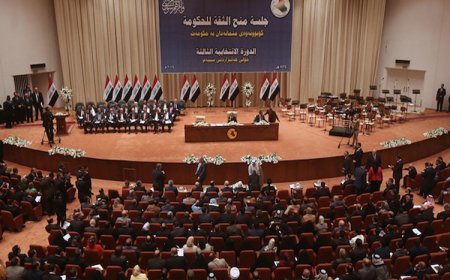 Irak Meclisi’nde yeni hükümete onay: 14 bakan göreve başladı