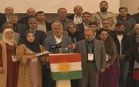 Kürt Milli Platformu'nda ‘İç Anlaşmazlık’ krizi: İstifa eden 16 isim yeni inisiyatif kurdu