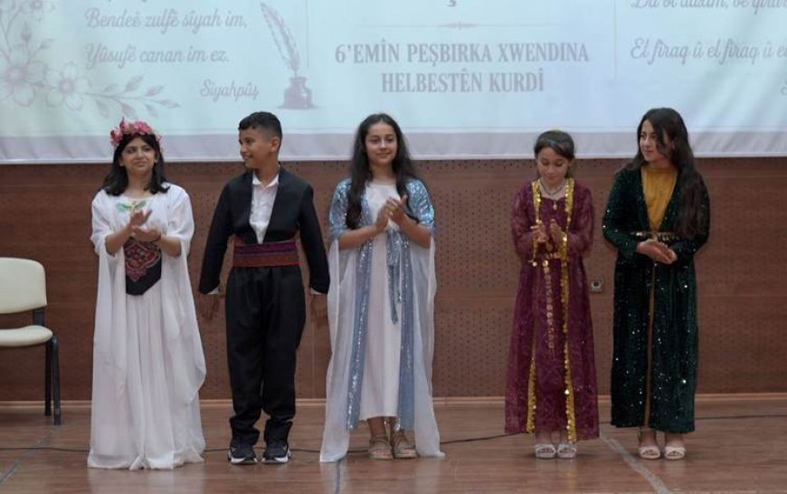 Kızıltepe’de Kürtçe şiir yarışması: 11 yaşındaki Delal birinci oldu