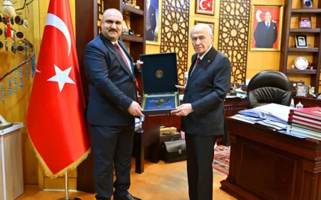 Kerkük Valisi Ankara’da Devlet Bahçeli ile görüştü