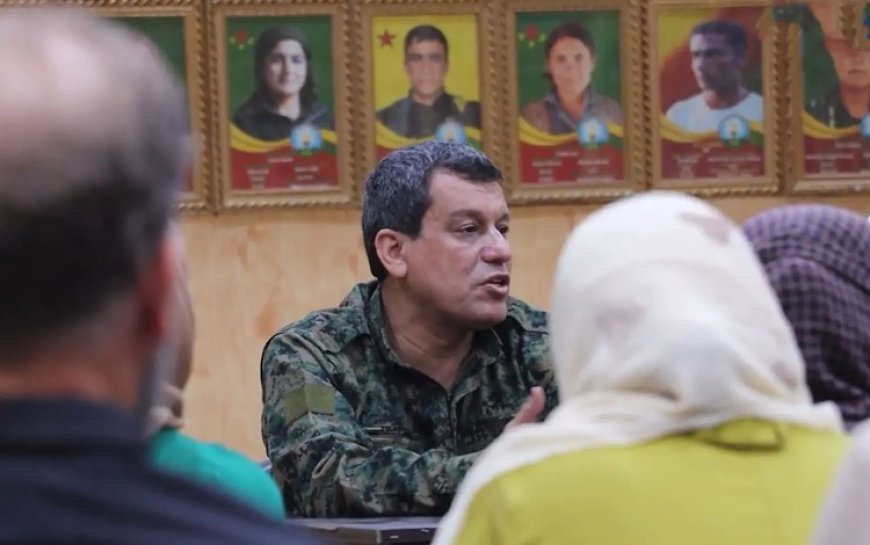 Mazlum Abdi, serbest bırakılan esirlerin aileleriyle bir araya geldi