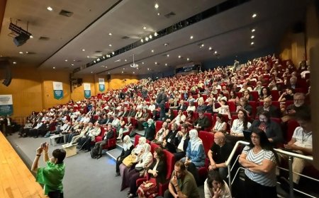 DEM Parti Eş Genel Başkanlarından konferansa mesaj: Kürt meselesinin çözümü olmadan demokrasi krizi aşılamaz