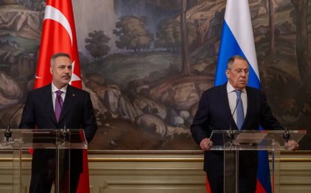 Lavrov: Ukrayna dâhil olursa Avrupa Birliği dağılır