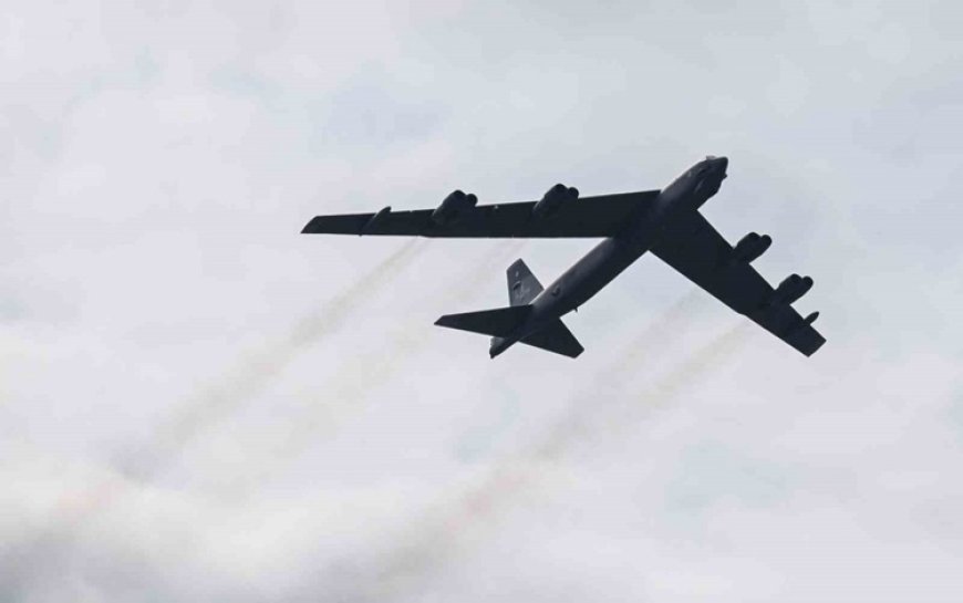 ABD Hava Kuvvetleri'nden düşen B-52 bombardıman uçağındaki mürettebat hakkında açıklama