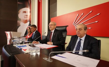 CHP'de MYK beşinci kez toplanıyor: Yeni ihraçlar gündemde, kurultay tartışması sürüyor