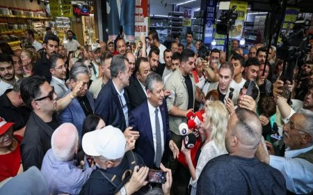 Özgür Özel Diyarbakır'da davul-zurna ve zılgıtlarla karşılandı