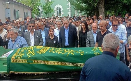 Tuncer Bakırhan, yeğeninin cenazesine katıldı