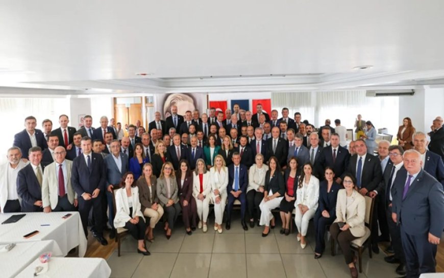 YENİ Parti programını açıkladı: 'Ana dil haktır'