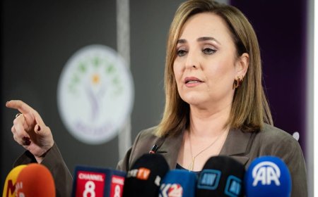 DEM Parti'den 'çerçeve yasa' açıklaması: 'Önümüzdeki saatler kritik'