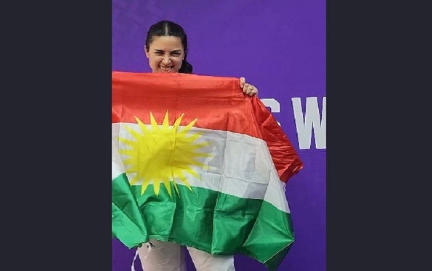 Kürt kadın sporcu Dünya Tekvando Şampiyonası'nda gümüş madalya kazandı