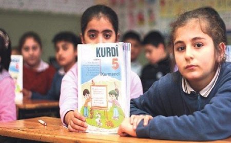 Suriye Eğitim Bakanlığı'ndan Kürtçe kararı: Ulusal dil olarak okullarda okutulacak