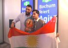 Kürt boksör Agit Kabayel, adını Bochum'un Altın Kitabı'na yazdı