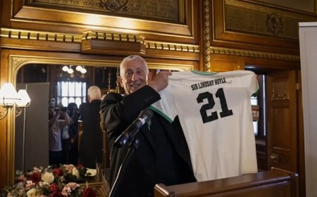 İngiltere Parlamento Başkanına Amedspor forması