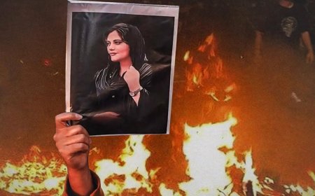 Rojhilat’ta Jina Emini’nin ölüm yıldönümünde genel grev