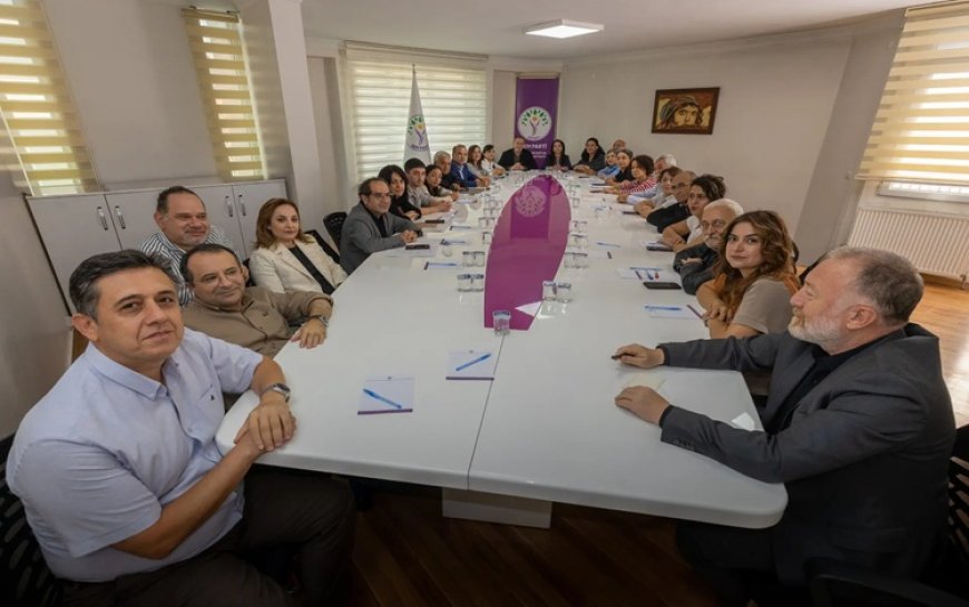 DEM Parti MYK’de görev dağılımı belli oldu