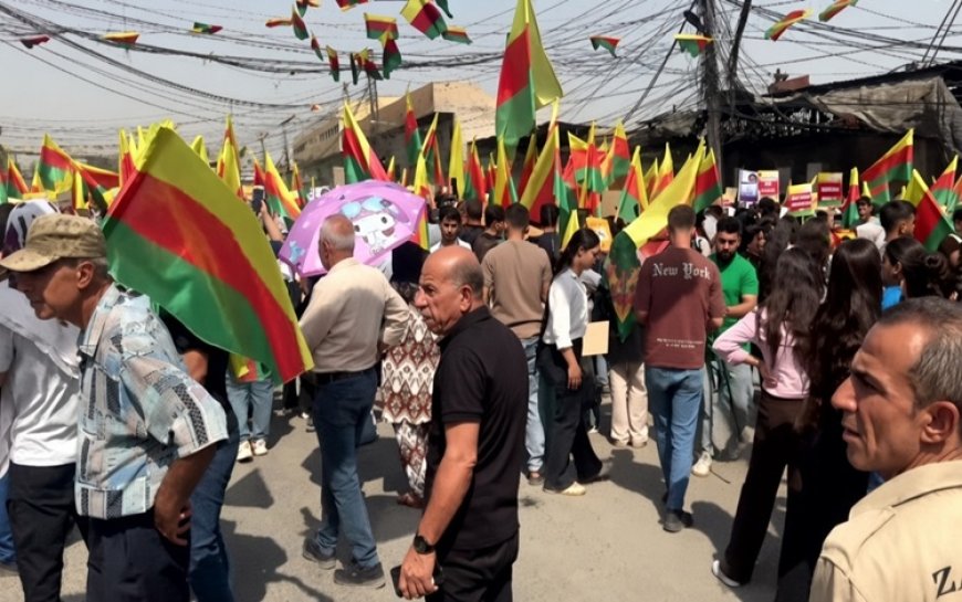 Rojava’da Kürtçenin okullarda eğitim dili olması için geniş kapsamlı protesto
