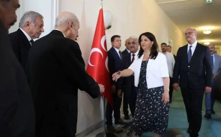 İmralı Heyeti Devlet Bahçeli ile görüştü